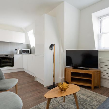 Victoria - Vincent Square By Viridian Apartments London Bagian luar foto
